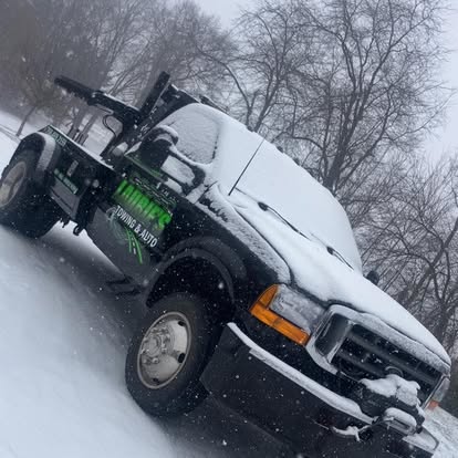 Laurie&rsquo;s wrecker in snow